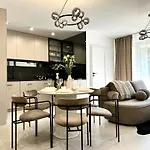 Laciarska 59 3 - 200m Main Square - Self Check-in 20h - Balcony 아파트