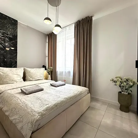 Laciarska 59 3 - 200m Main Square - Self Check-in 20h - Balcony *