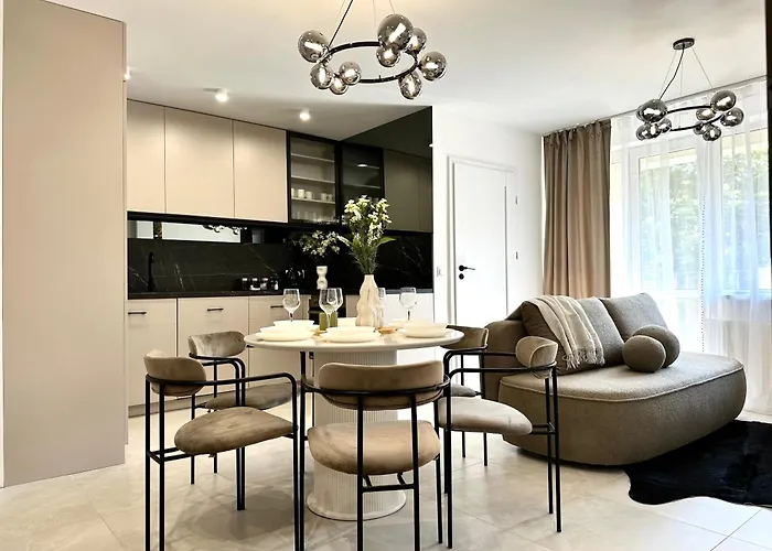 Laciarska 59 3 - 200m Main Square - Self Check-in 20h - Balcony 아파트